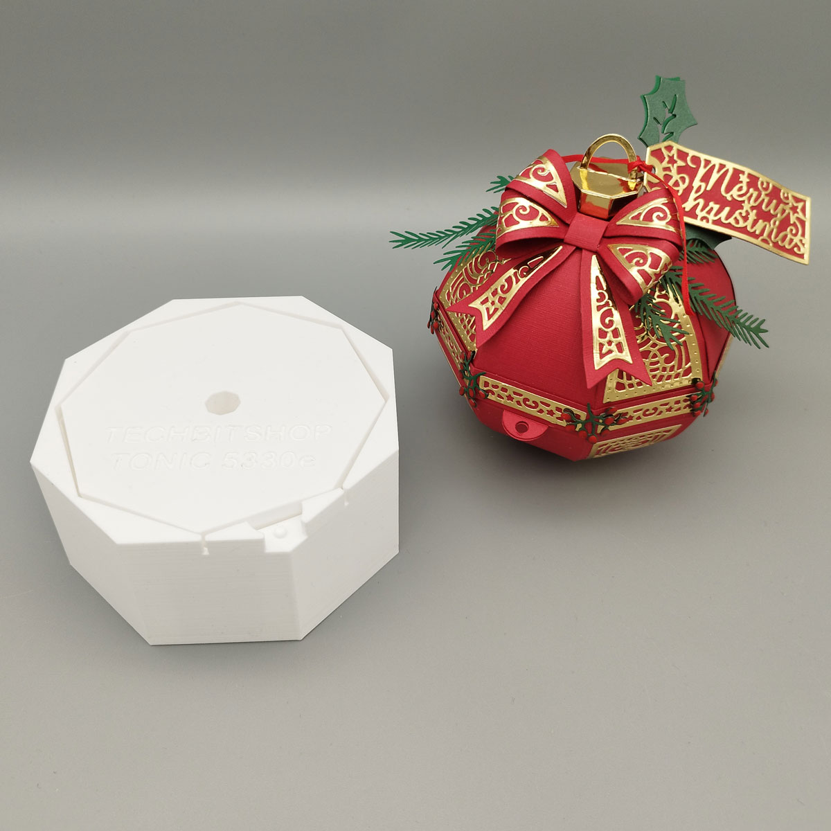 Tonic Studios 5330e Decorative Christmas Bauble 1 Tonic Studios 5330e Decorative Christmas Bauble